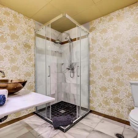 Apartment Spacious 6 Bdrm - Golf Lover's Paradise