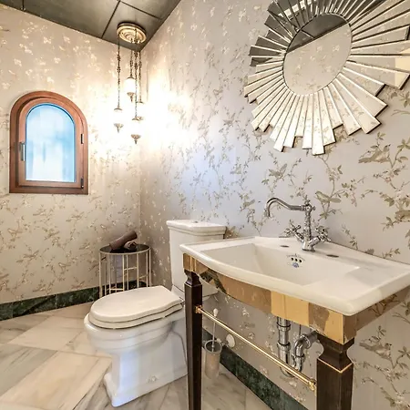 Spacious 6 Bdrm - Golf Lover's Paradise 公寓 马尔韦利亚
